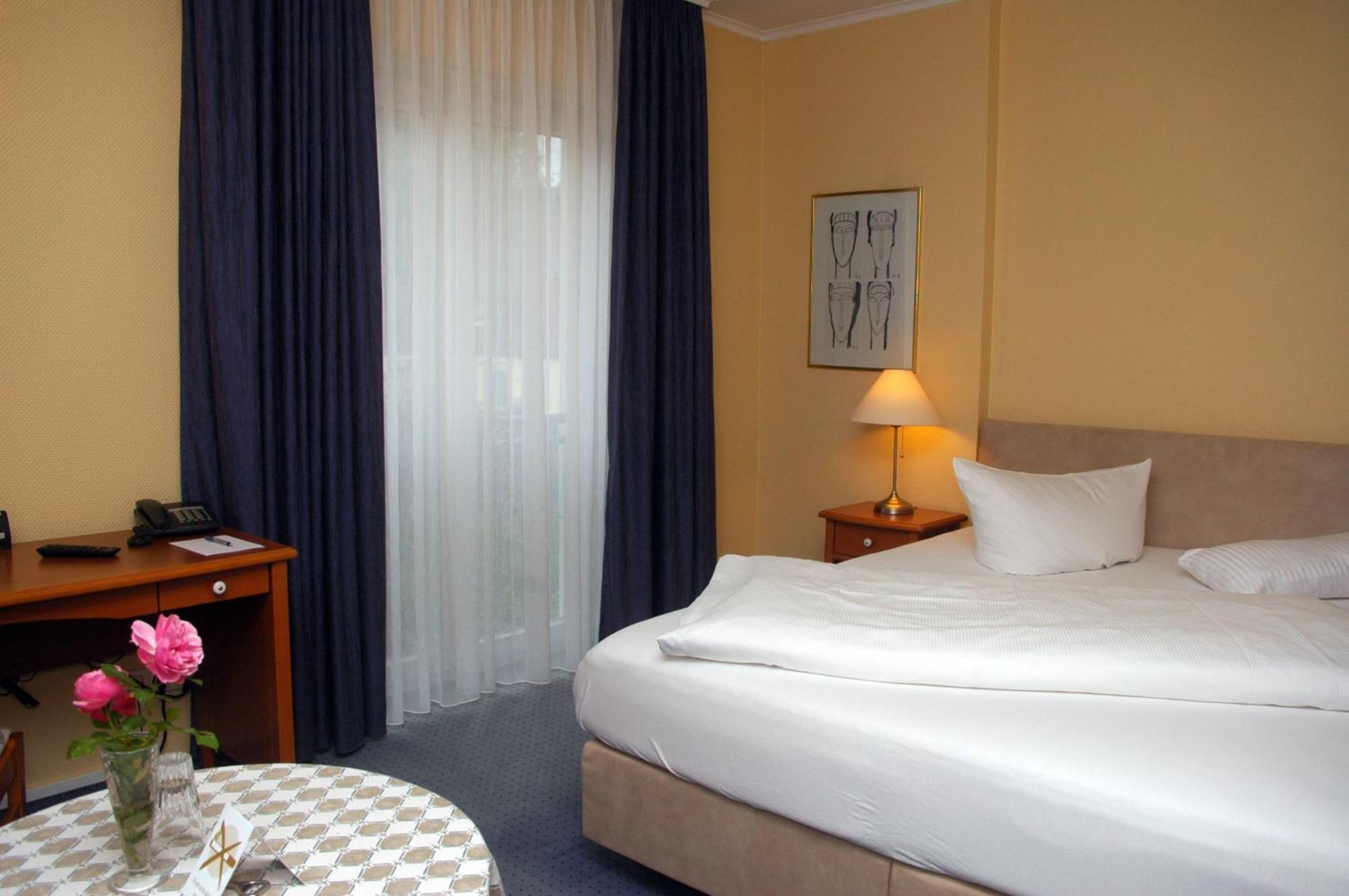 Hotel Lindemann Bad Nauheim Pokoj fotografie